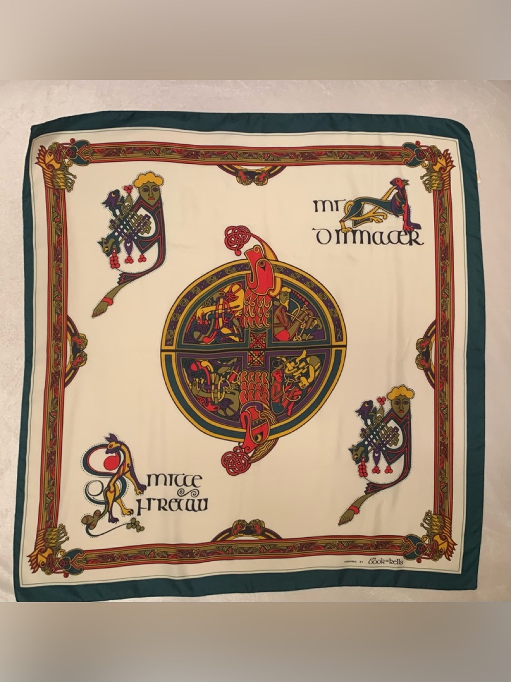 CELTIC BOOK OF KELLS ladies poly square scarf depicting Irish art motifs VVGUC++